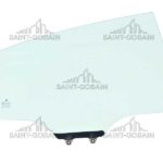 RH REAR DOOR GLASS W/FITT GREEN